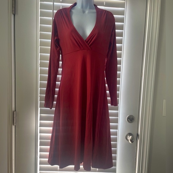 Patagonia Eva Luna Red V-Neck Long Sleeve Knee Length A-Line - Picture 1 of 6